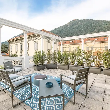 3 Seasons On Vila Como